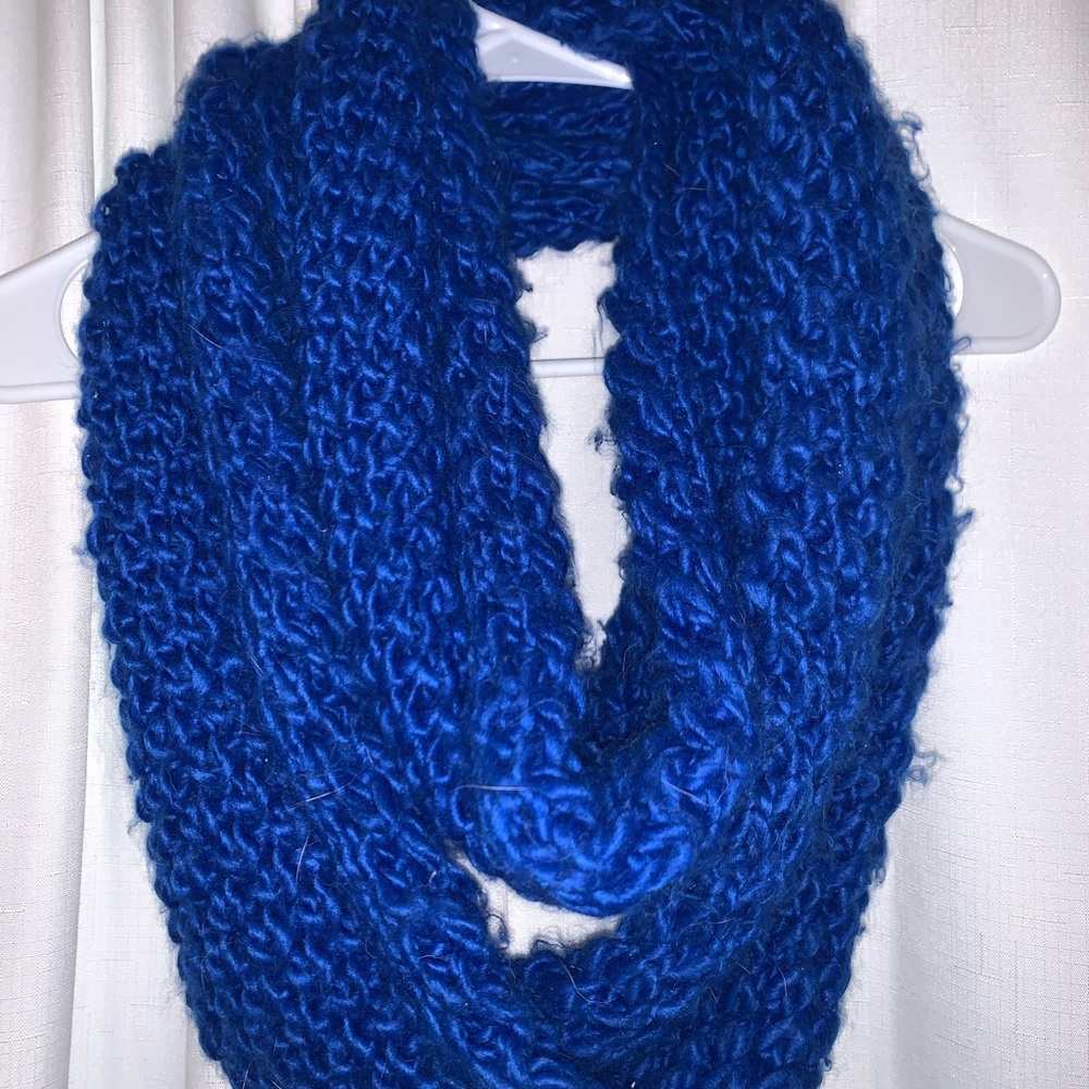 Blue Cable Knit Infinity Scarf